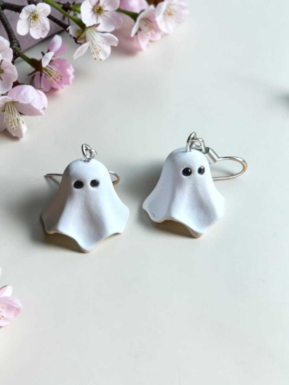 Ghost Dangle Earrings White Cute Spooky Halloween Charm Jewelry Lightweight Hook